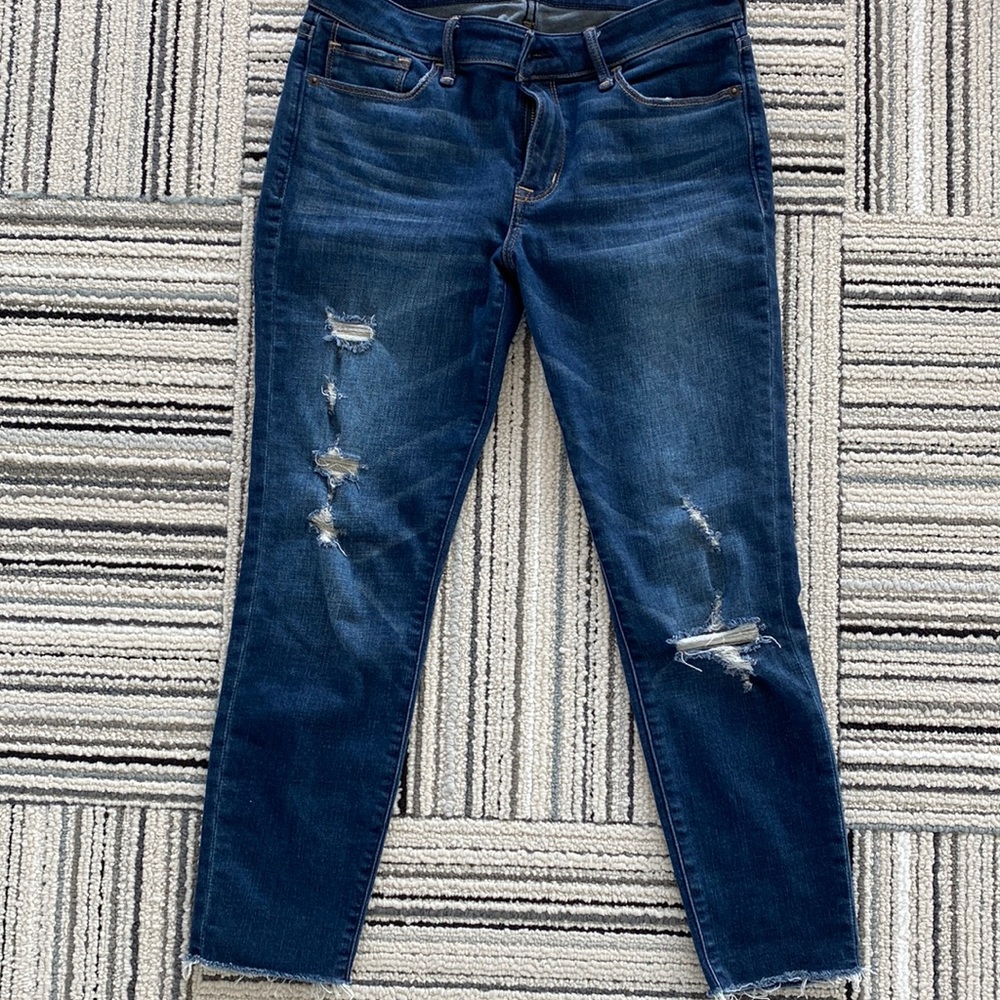 Women’s A&F Cropped Jeans